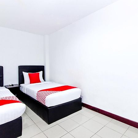 Super Oyo 321 Hotel D'Elegant Куала-Лумпур Экстерьер фото