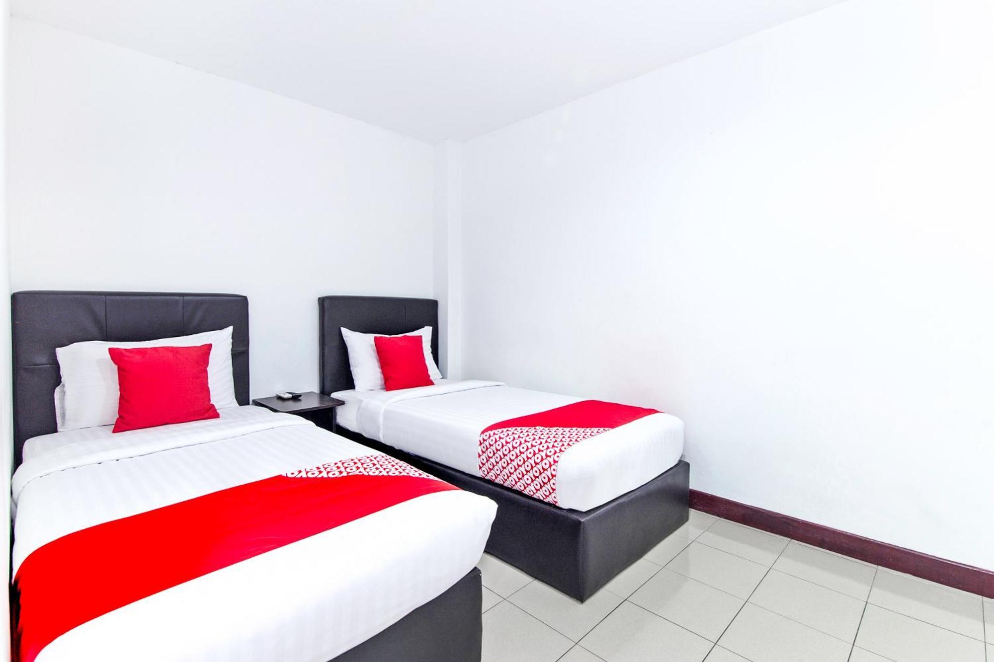 Super Oyo 321 Hotel D'Elegant Куала-Лумпур Экстерьер фото