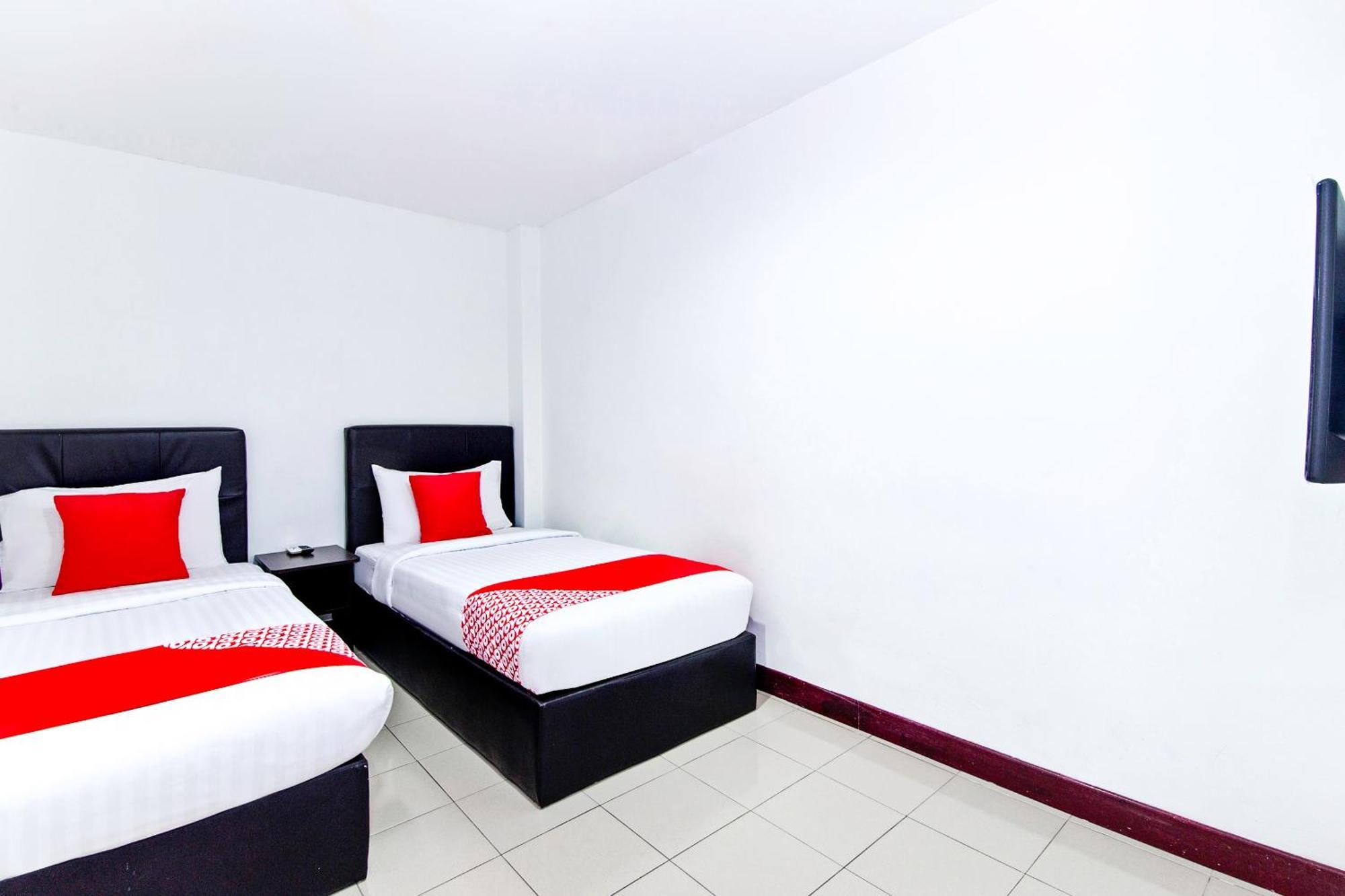Super Oyo 321 Hotel D'Elegant Куала-Лумпур Экстерьер фото
